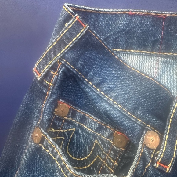 True Religion Bobby Big T size 30
Inseam 34” - Picture 5 of 8